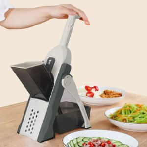Coupe-légumes et fruits multifonction pour une découpe facile en formes variées.